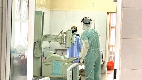 Nữ bệnh nhân số 50 đang điều trị tại bệnh viện số 2 tỉnh Quảng Ninh. Ảnh: CTV.