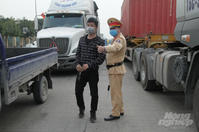 Theo chỉ đạo của Tỉnh ủy, UBND tỉnh, Công an tỉnh Quảng Ninh, Phòng Cảnh sát giao thông đường bộ, đường sắt đã triển khai 8 chốt phòng chống dịch Covid-19 như thế này.