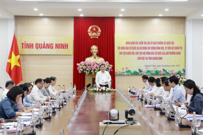 Chủ tịch Quốc hội, Chủ tịch Hội đồng Bầu cử quốc gia Vương Đình Huệ kết luận buổi làm việc với tỉnh Quảng Ninh.