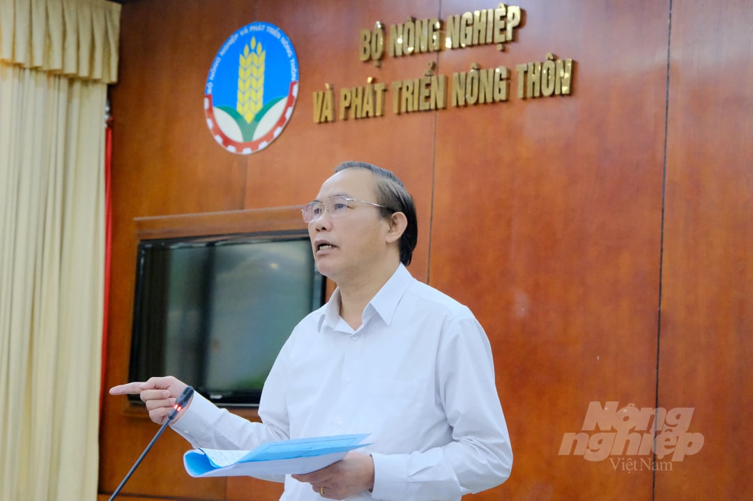 Deputy Minister of the MARD Phung Duc Tien gave speech at the meeting. Photo: Bao Thang.