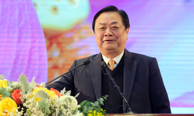 Bộ trưởng Bộ NN-PTNT Lê Minh Hoan phát biểu tại Hội nghị sáng 4/12. Ảnh: Bảo Thắng.