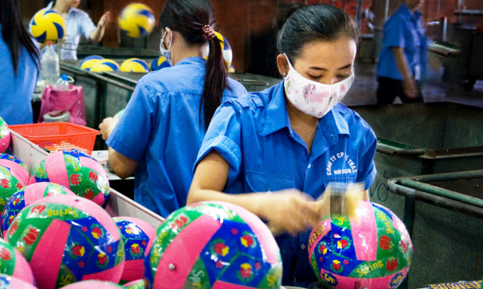 A production line for rubber balls in Vietnam.