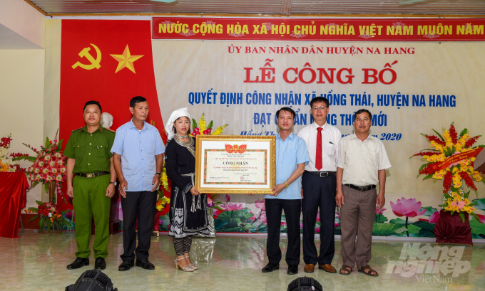 Xã Hồng Thái, huyện Na Hang được công nhận đạt chuẩn NTM. Ảnh: Đào Thanh.