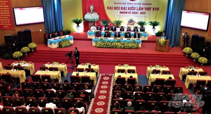 Sau 2 ngày làm việc, Đại hội đại biểu Đảng bộ tỉnh Tuyên Quang đã thành công tốt đẹp. Ảnh: Đào Thanh.