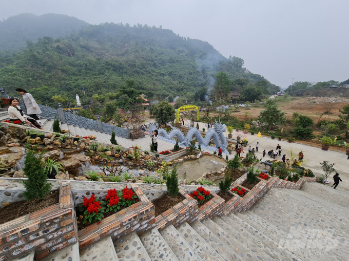 Tuyên Quang là mảnh đất có khá nhiều đền, chùa thu hút du khách đến dâng hương dịp đầu năm mới.