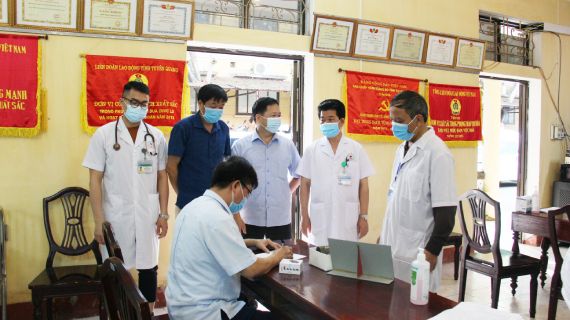 Tính đến cuối giờ sáng ngày 4/5, 15 F1 ở Tuyên Quang đều cho kết quả âm tính với virus SARS-CoV-2. Ảnh: TL.