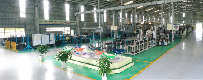 Dây chuyền sản xuất hiện đại tại Nhà máy Nhíp.