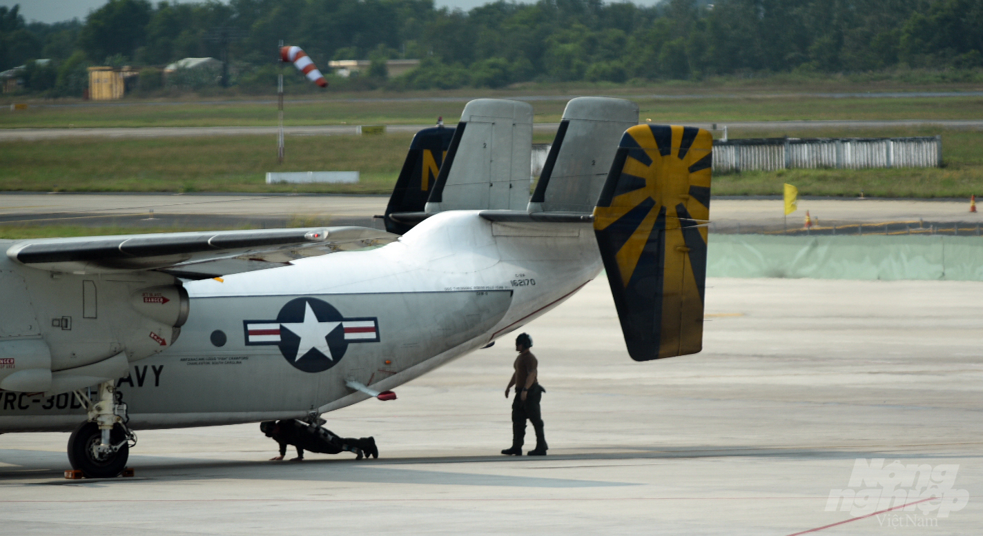 Nguyên mẫu C-2 bay đầu tiên vào năm 1964 và tiếp tục được sản xuất vào các năm sau.