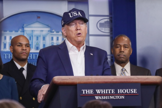 Tổng thống Mỹ Donald Trump phát biểu trong cuộc họp báo về virus Corona tại Nhà Trắng hôm 14/3. Ảnh: AP.