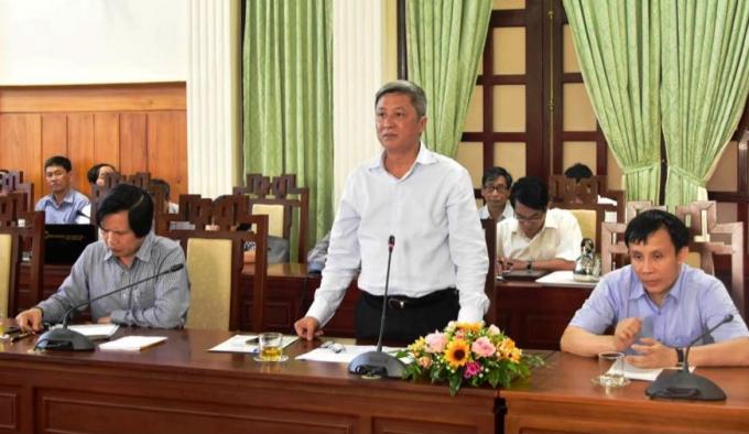 Thứ trưởng Bộ Y tế Nguyễn Trường Sơn đã đánh giá cao công tác phòng chống dịch Covid-19 của tỉnh Thừa Thiên - Huế. Ảnh: T.X.