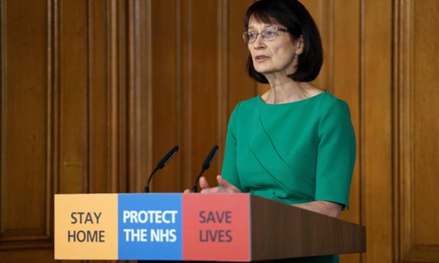 Phó Giám đốc Cơ quan Y tế cộng đồng Anh, bác sĩ Jenny Harries, thừa nhận việc phong tỏa nhằm ngăn ngừa virus lây lan có thể kéo dài một thời gian đáng kể. Ảnh: AFP/Getty Images.