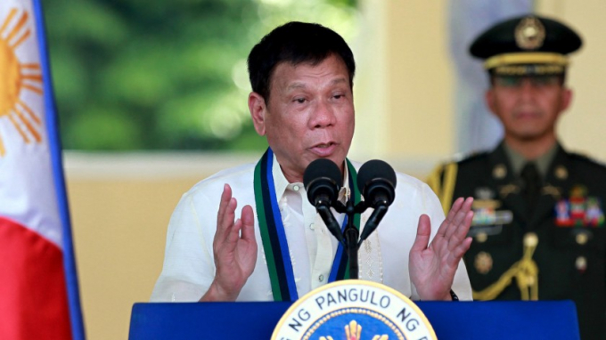 Ông Duterte phát biểu tại một buổi lễ quân sự ở ngoại ô thành phố Quezon, phía đông bắc Manila. Ảnh: Bullit Marquez/Associated Press.