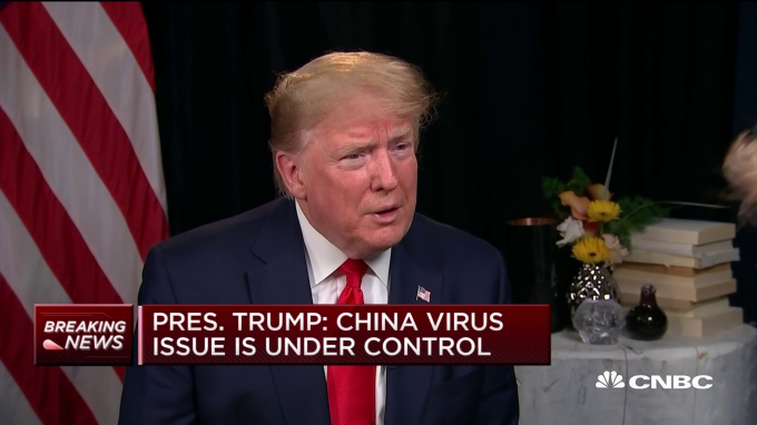 Tại Davos, Tổng thống Trump trả lời tự tin 'Chúng tôi đặt nó (virus) hoàn toàn dưới sự kiểm soát' . Ảnh: CNBC.