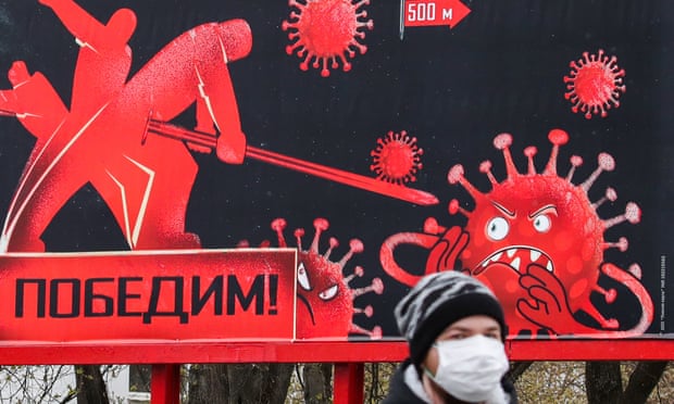 Một bảng thông báo ở Minsk có nội dung 'Chúng sẽ giành chiến thắng (trước virus)'. Ảnh: Natalia Fedosenko/Tass.
