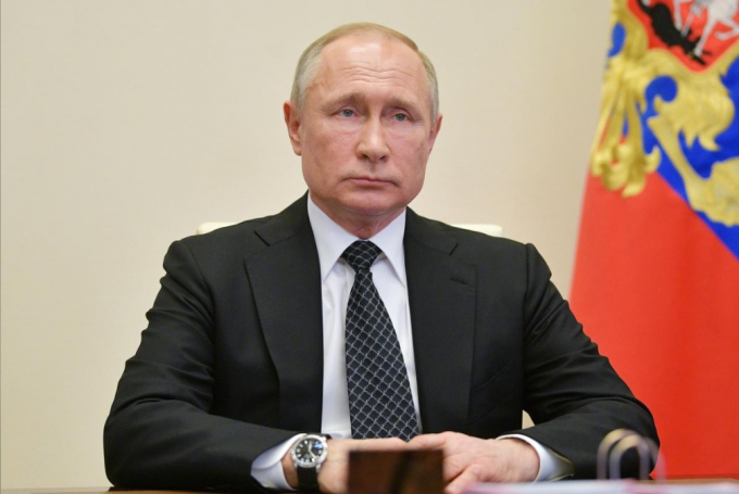 Tổng thống Nga Vladimir Putin chủ trì cuộc họp với các thành viên của Hội đồng Bảo an thông qua liên kết video hôm 16/4/2020. Ảnh: Reuters.