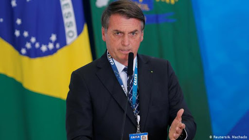 Tổng thống Brazil Jair Bolsonaro cho rằng 'Các cầu thủ ít có khả năng tử vong do Covid-19'. Ảnh: Reuters.