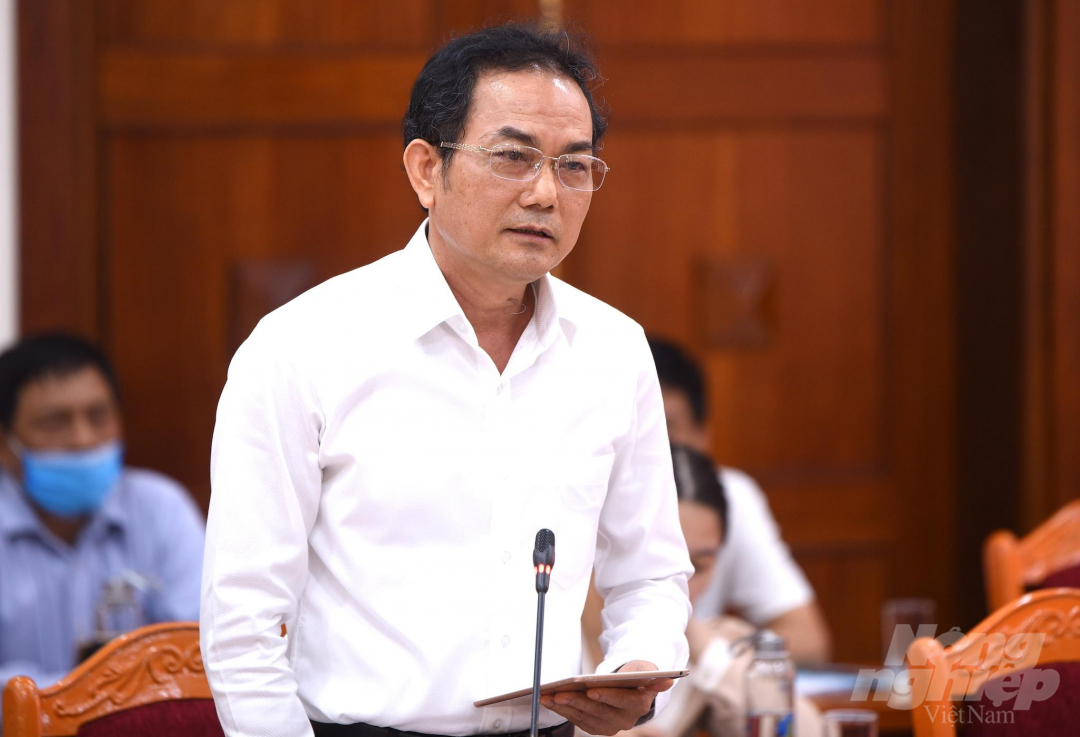 Ông Võ Văn Chánh, Phó Chủ tịch UBND tỉnh Đồng Nai, phát biểu tại Hội nghị thúc đẩy chăn nuôi lợn. Ảnh: Đinh Tùng.