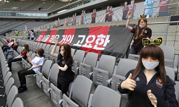 Câu lạc bộ bóng đá K-League FC Seoul  xin lỗi sau khi sử dụng búp bê tình dục để làm 'khán giả ảo' trong một trận đấu vào cuối tuần. Ảnh: Getty Images.