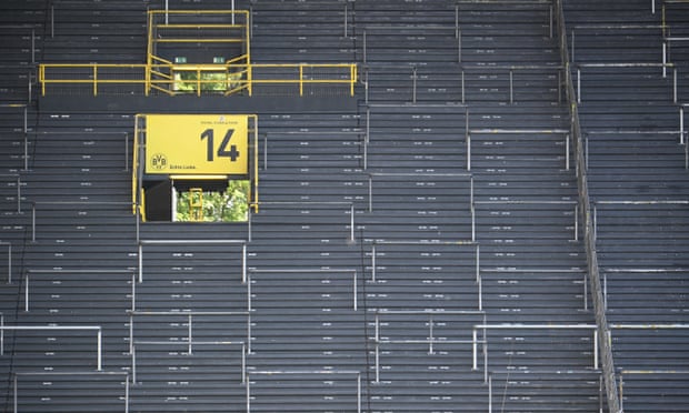 Hình ảnh những chiếc ghế trống không bên trong sân vận động giữa mùa dịch Covid-19. Ảnh: Getty Images.