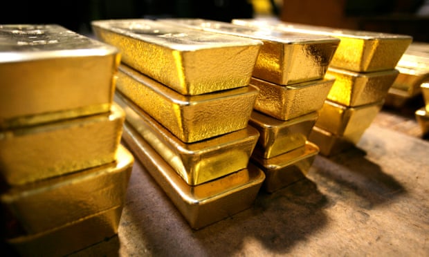 Các thỏi vàng từ một nhà máy ở Thụy Sĩ. Một gói chứa các thỏi vàng trị giá 190.000 USD đã bị chính quyền ở Lucerne thu giữ. Ảnh: AFP/Getty Images.