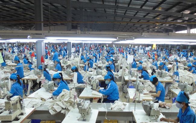 Ngành dệt may đang giải quyết vấn đề việc làm cho gần 3 triệu lao động Việt. Ảnh: CafeF.