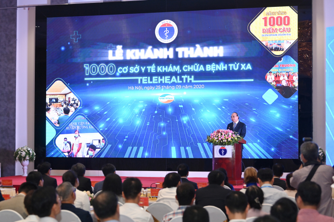Thủ tướng Chính phủ Nguyễn Xuân Phúc dự và phát biểu tại Lễ khánh thành 1.000 cơ sở y tế khám, chữa bệnh từ xa.