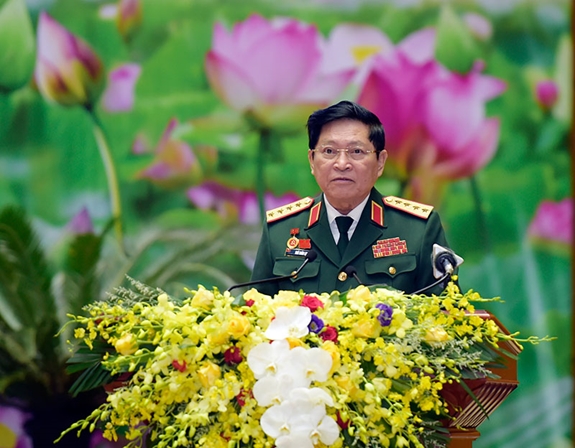 Đại tướng Ngô Xuân Lịch, Bộ trưởng Bộ Quốc phòng phát biểu khai mạc Đại hội. Ảnh: Cổng TTĐT Bộ Quốc phòng.