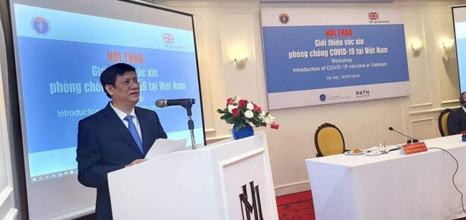 GS. TS. Nguyễn Thanh Long cho biết Việt Nam đang thúc đẩy nhanh quá trình nghiên cứu vacxin để có vacxin 'made in Viet Nam' cho người Việt.
