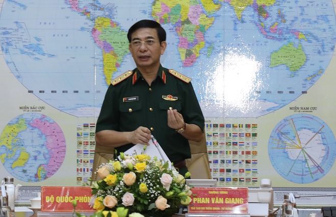 Thượng tướng Phan Văn Giang chủ trì hội nghị.