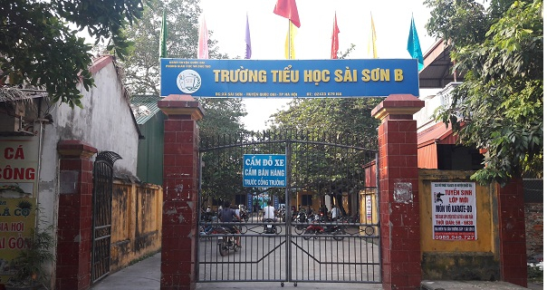 Trường Tiểu học Sài Sơn B (Quốc Oai, Hà Nội) bị phụ huynh phản ánh lạm thu nhiều khoản tiền. Ảnh: Q.D.