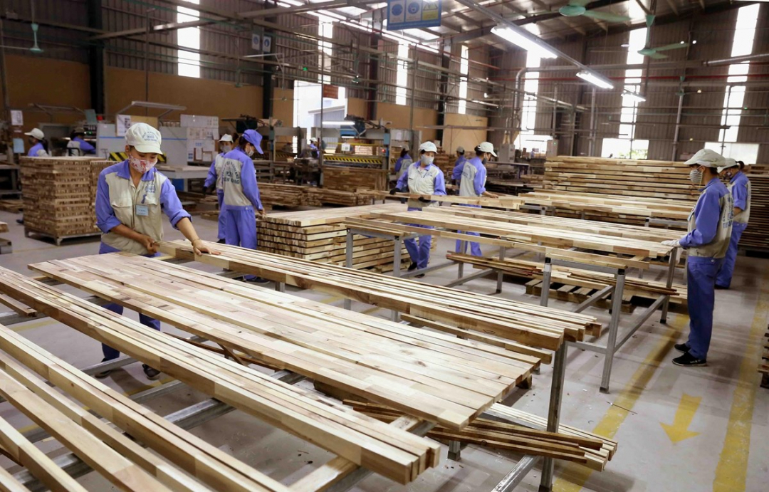 Kim ngạch xuất khẩu gỗ và sản phẩm gỗ của nước ta đạt khoảng 12 tỷ USD vào năm 2020, vươn lên đứng thứ 4 thế giới.