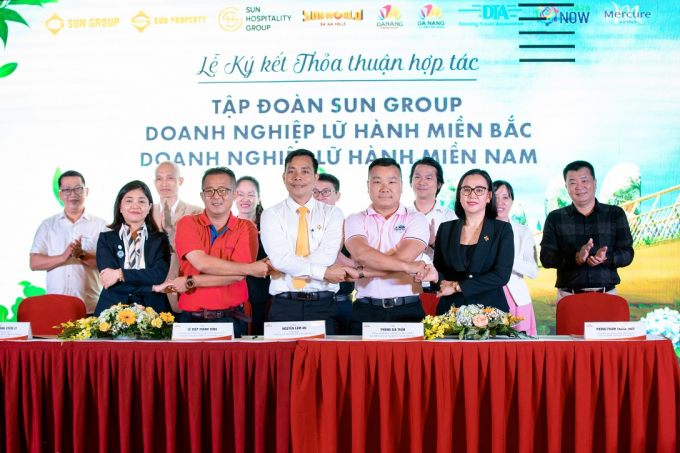Lễ ký kết hợp tác giữa Sun Group với các đơn vị lữ hành miền Bắc, miền Nam