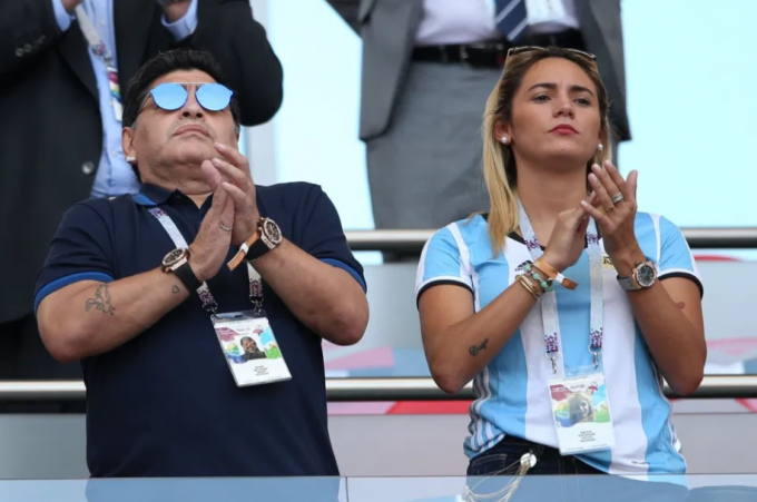 Maradona và cô bồ kém 30 tuổi, Rocio Oliva.