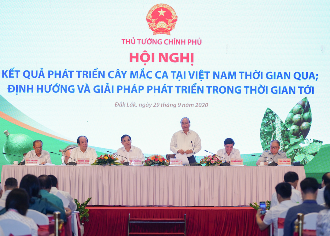 Thủ tướng Nguyễn Xuân Phúc và Bộ trưởng Bộ NN – PTNT Nguyễn Xuân Cường đánh giá cao vai trò nòng cốt của Ngân hàng Liên Việt và Hiệp hội mắc ca trong chiến lược phát triển ngành hàng mắc ca Việt Nam