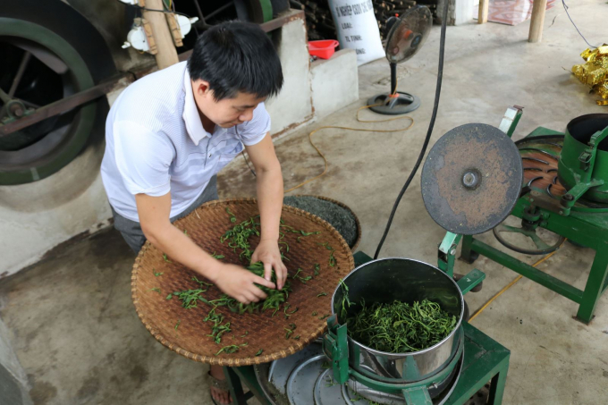 Một cơ sở sản xuất chè thủ công chất lượng cao ở xã Hùng Sơn, huyện Anh Sơn (Nghệ An).