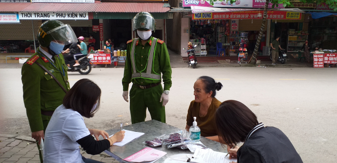 Người dân không đeo khẩu trang nơi công cộng sẽ bị phạt (Ảnh minh họa).