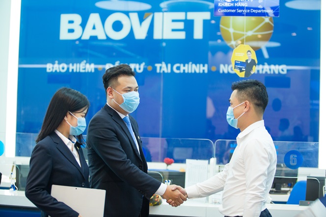 Bảo Việt dẫn đầu về thị phần trên cả thị trường bảo hiểm nhân thọ và phi nhân thọ.