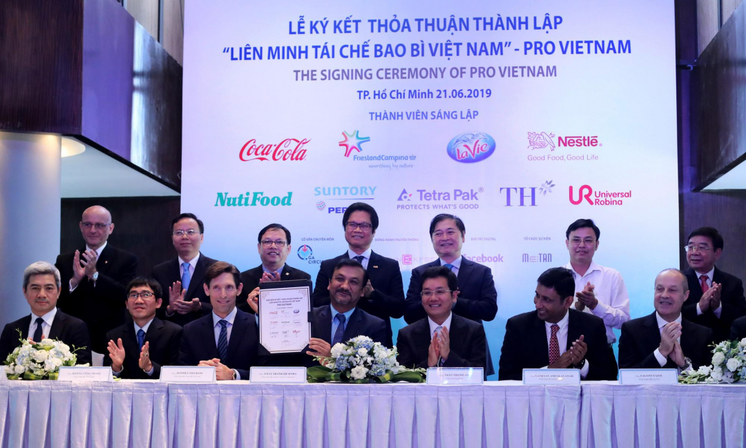 Tetra Pak cũng là một trong các thành viên sáng lập Liên minh tái chế bao bì Việt Nam PRO.