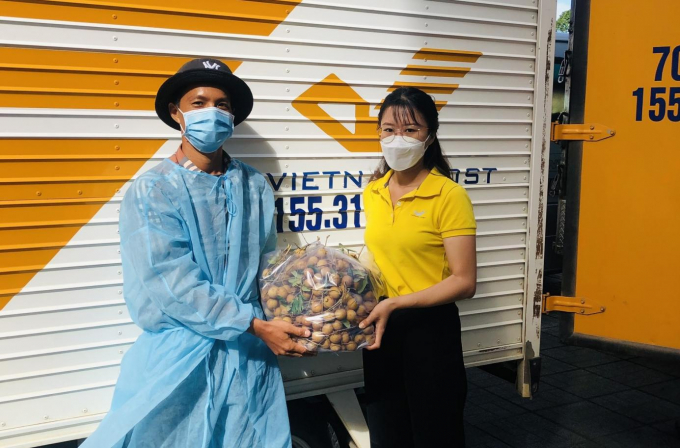 Mỗi ngày Bưu điện tỉnh Tây Ninh tiêu thụ gần 2 tấn nhãn xuồng.
