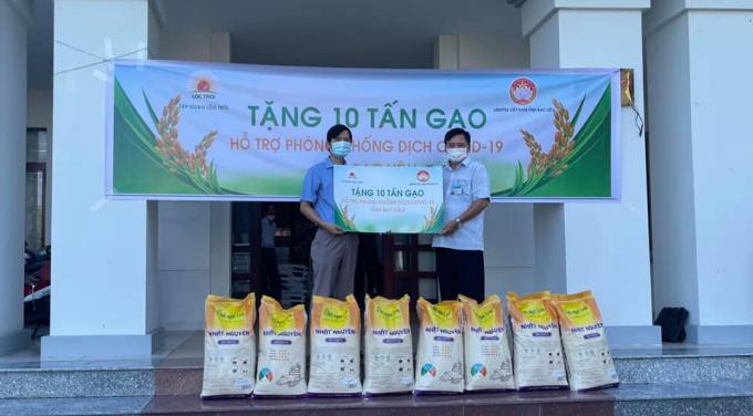 Tháng 8/2021, Lộc Trời trao 10 tấn gạo hỗ trợ tỉnh Bạc Liêu.