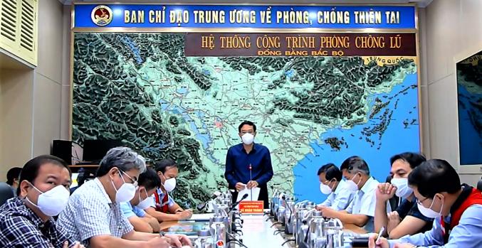 Ban Chỉ đạo quốc gia về Phòng, chống thiên tai họp giao ban công tác ứng phó với bão số 6.