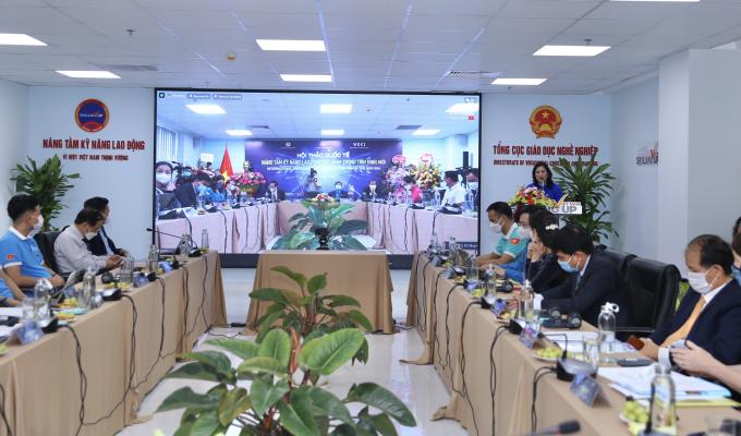 Bộ Lao động - Thương binh và Xã hội phối hợp với Tổng Liên đoàn Lao động Việt Nam, Phòng Thương mại và Công nghiệp Việt Nam và Tổ chức Lao động quốc tế tổ chức Hội thảo quốc tế với chủ đề 'Nâng tầm kỹ năng lao động Việt Nam trong tình hình mới' theo hình thức trực tiếp, kết hợp với trực tuyến. 