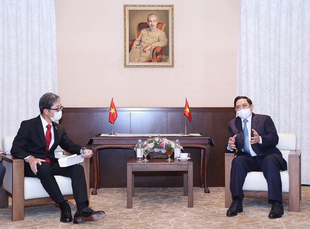 Ông Ryutaro Hirai, Phó Chủ tịch Tập đoàn Sojitz chia sẻ về các dự án đầu tư của tập đoàn tại Việt Nam tại buổi gặp với Thủ tướng Chính phủ Phạm Minh Chính.
