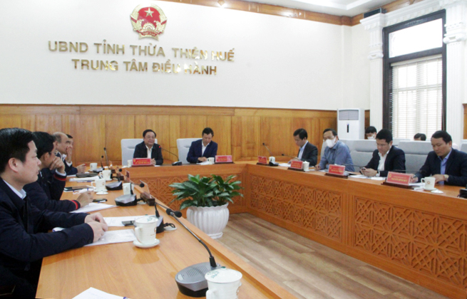 Bộ trưởng Lê Minh Hoan và Đoàn công tác Bộ NN-PTNT làm việc với tỉnh Thừa Thiên- Huế. Ảnh: T.T.