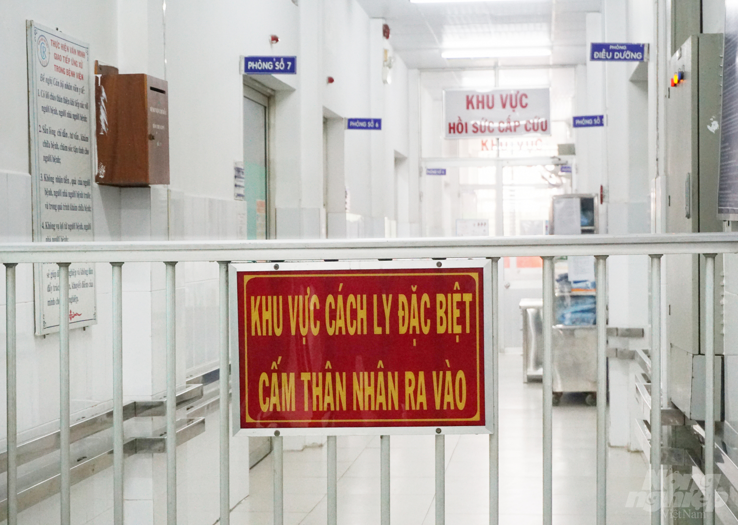 Khu vực cách ly tại Khoa Nhiễm Bệnh Bệnh viện Chợ Rẫy (TP.HCM). Ảnh: Nguyễn Thủy.