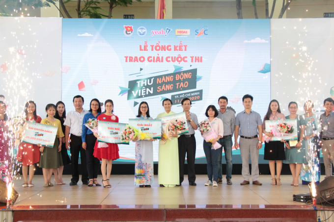 Lễ tổng kết trao giải Hội thi 'Thư viện Năng động – Sáng tạo' năm học 2019 - 2020 diễn ra sáng 11/7 tại trường THPT Trần Văn Giàu (Bình Thạnh). Ảnh: Ban tổ chức.