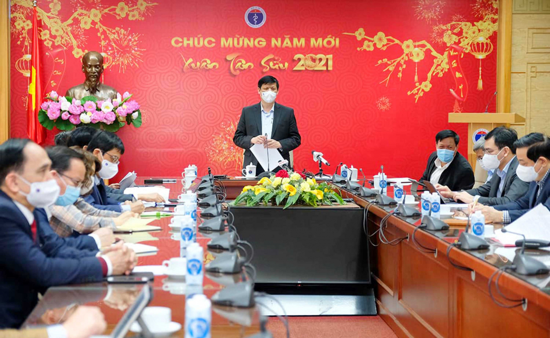 Bộ trưởng Bộ Y tế Nguyễn Thanh Long chủ trì Hội nghị giao ban trực tuyến phòng chống Covid-19, ngày 19/2. Ảnh: BYT.