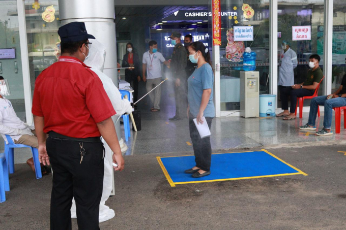 Bệnh viện Chợ Rẫy Phomn Penh (Camphuchia) đang tích cực lên phương án điều trị 100 bệnh nhân Covid-19. Ảnh: Bệnh viện cung cấp.