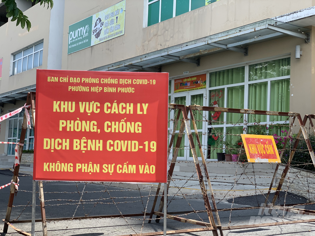 Chung cư Sunview Town được yêu cầu cách ly ngay khi xác định ca mắc Covid-19. Ảnh: Nguyễn Thủy.