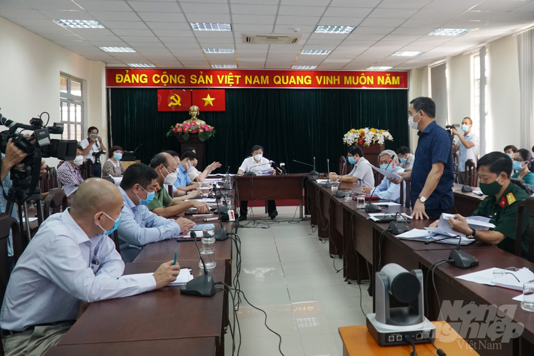 Đoàn công tác của UBND TP.HCM do ông Dương Anh Đức, Phó Chủ tịch UBND TP.HCM làm việc với UBND quận Gò Vấp. Ảnh: Nguyễn Thủy.